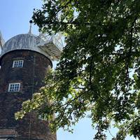 Green’s Windmill was built in 1807. It was lovingly restored in 1979 and is now a working windmill you can explore.