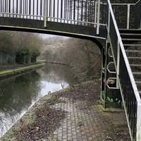 Follow the canal path and continue on past the bridge, keeping the canal on your left