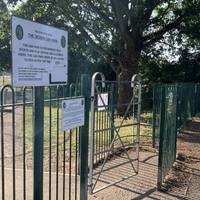 Enter the park through the gate. Please note this may be difficult for those with mobility aids.