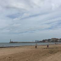 Margate main sands is lush! There's a natural water pool here and lovely golden sand perfect for sand castles and lots of amenities.