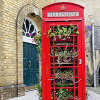 This walk starts at Bath Spa Station. Exit the station onto Dorchester Street. Face the bus station and walk away from the train station.