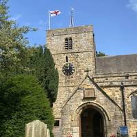 Start this walk outside Saint Mary‘s Parish Church on North Road (NE20 9UH). The  nearest bus stop is on Main St (No. 74, 75, 77, 78 79).