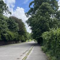 Enter Princes Park at the corner of Devonshire Road West & Belvidere Road (L8 3TS). Mind the bollards on the footpath.