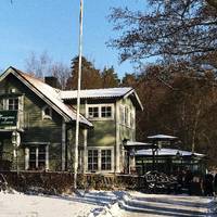 You can also enjoy food as well, visit Gröna Stugan for a hot chocolate and a bit to eat ☕️