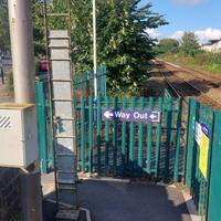 This stage starts at Bromley Cross station. Leave the station by going left with the platforms behind you onto Chapeltown Road.