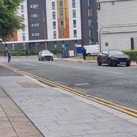 Step 3. Continue past the buildings, heading south on Crown st through the University of Liverpool campus.