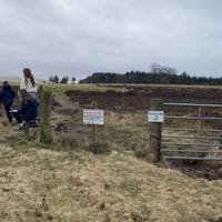 At the golf course gate take the path to the left of the fence. You have a choice of also going over the stile to cross the golf course