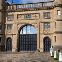 From the Lenton Lodge Gatehouse on Derby Road take the shared path to the right of the Lodge.