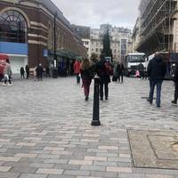 This pathway opens out onto a small pedestrianised square.