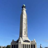 Our walk starts in front of the striking war memorial, just a ten-minute walk from city centre.
