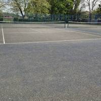 Ahead there are Tennis courts available to use for free! 🎾