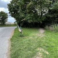 Start at the Avebury National Trust car park. Head towards the road, turning right under the trees on a dirt path just before the road.