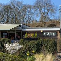 The café is a great starting point if you’re meeting friends for a walk. They serve an array of food & drinks. Plus they’re dog friendly!