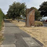 At the bottom, turn to your left. You’ll see the big stone sign to let you know that you’ve reached Otterspool Promenade.