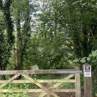 There’s room for a 5 or 6 cars at the entrance to the nature reserve. Grid ref SO 47579 05977