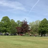 From the centre of the common, notice the number of mature trees which surround the perimeter.