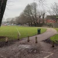 We start the walk from Llandaff Fields car park, accessed from Cathedral Road in Pontcanna.