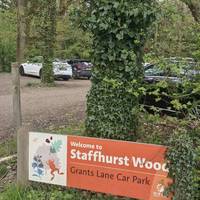 Park up at Grants Lane car park. Small but rarely gets full up (you can park outside along the road side if it is) 👍