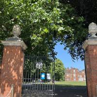 Head through the gated entrance into Christchurch Park.