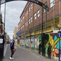 Now turn left onto High Street, this area that you’re passing through is the heritage quarter.