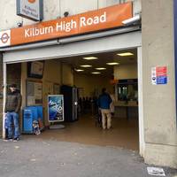 This walk starts at the Kilburn High Road station. Here, the Overground runs to Euston and Watford.