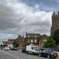 The Hempton Loop begins in Deddington’s old Market Place which has a great choice of pubs, cafés and food stores.