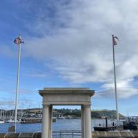 Welcome to the gorgeous Plymouth waterfront. Along the way on this walk, we’ll discover some neat local history.