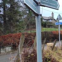 At the end of the bridge take the track off to your right signposted Chatelherault Country Park