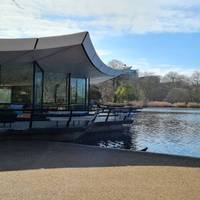 We start our walk at the Serpentine Bar and Kitchen, at the eastern end of the lake.