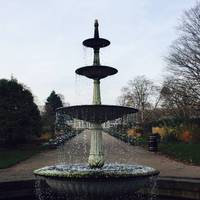 Follow the sound of water to the fountain at the southern end of the Broadwalk.
