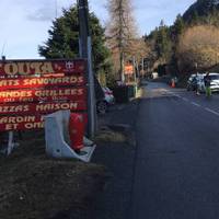 Thollon Mountains and Lake Walk - start at the Outa sign on the main road through Thollon les Memises station