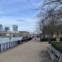 Continue ahead with the river Thames on your left and the Tate Modern on your right.