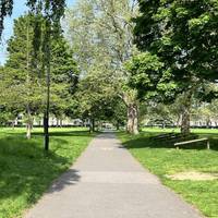 Before we head on through Hackney Downs there are public bathrooms here.