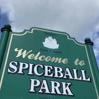Welcome to Spiceball Park. This walk will show you a peaceful, traffic-free loop close to Banbury town centre.