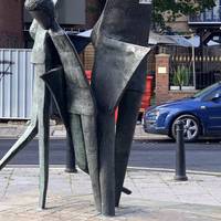 The sculpture is a play on the movement and rhythm of shoppers and passers-by who frequent Frogmoor. Commissioned by the Crown Estates