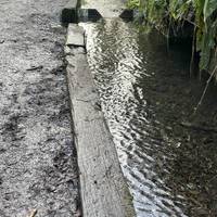 During the wetter months, the path can get a bit muddy at the Old Town end.  Make sure you wear appropriate footwear!