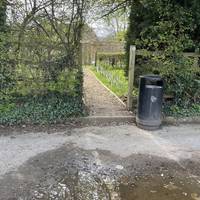 We started at the Short Stay car park on Church Close. Really clean toilets here & a water fountain. This footpath is at the back of the CP