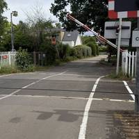 The crossing is the path towards Marsh Weir Bridge which did join the path to Henley. This is now a large detour.