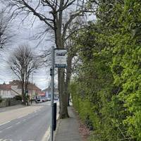 Begin the walk by taking the bus to the Longmead Avenue stop on Kellaway Avenue. Routes 13 and 505 stop here.