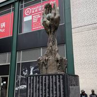 On your right you’ll see the ‘Tree of Life’ memorial by Italian sculptor Lorenzo Quinn. It was made in memory of Birmingham’s Blitz victims.