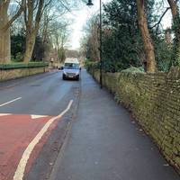 Starting in this lovely leafy suburb, a short circular walk. Start on Union Road and walk down to the junction with Lyndhurst Road.