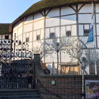 Oh (Ot)hello you! You've made it here, home of William Shakespeare. Put on your acting robe, you're now at the Globe 😂. 