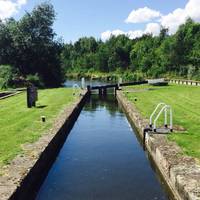 You made it to Dixons Lock. Someone once accidentally pulled the plug & drained part of the canal. Wooops! 🙈