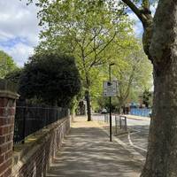 Once over, continue straight ahead to walk along Edensor Road.