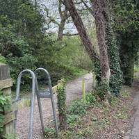 This walk begins from the alleyway entrance to Vinters Valley, which runs alongside Valley Park School, joining Vinters Rd and New Cut Rd