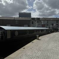 Continue along the canal and around the corner. We’re almost back near Paddington station.