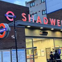 The ‘Shadwell Basin Stroll’ begins at Shadwell Overground Station, a bustling hub from which we begin our adventure!