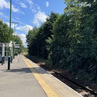 This walk starts at St Albans Abbey with trains into north London and beyond. The bus stops on the main road are served by 9 routes.