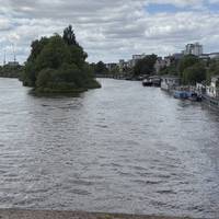 Kew Bridge, back again to start our next leg on the south bank