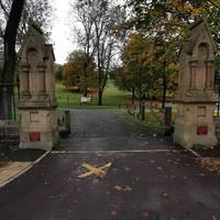 Enter Queen's Park by the grand gateway on Park Road and bear left.
